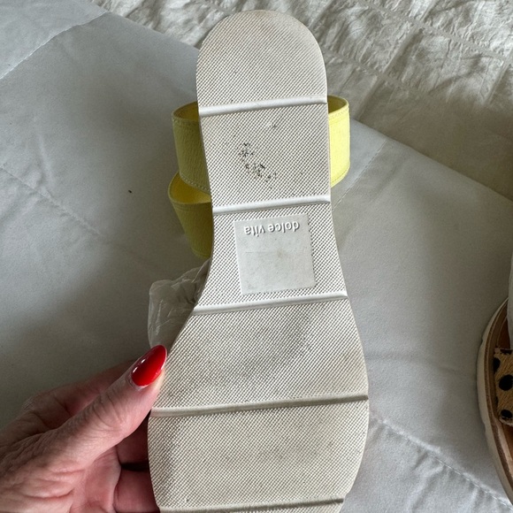 Cute and Comfy DOLCE VITA SANDALS,  6 - Picture 3 of 3